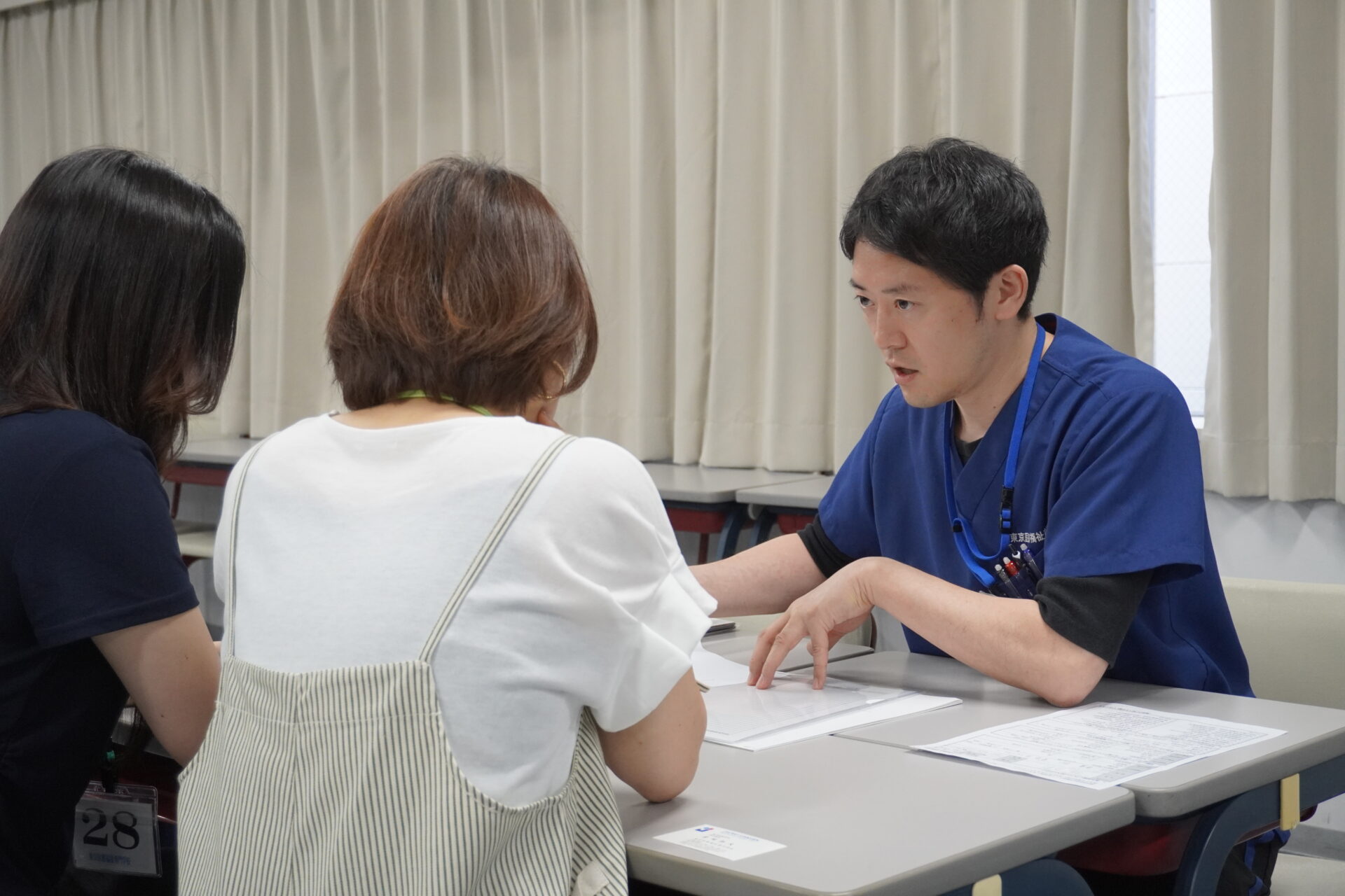 夜の学校説明会：18:30～