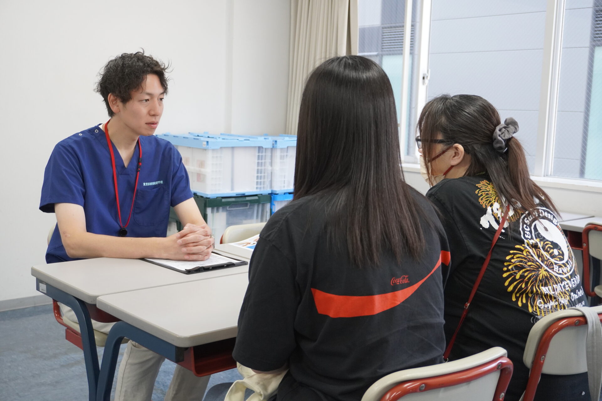 夜の学校説明会:18:30~